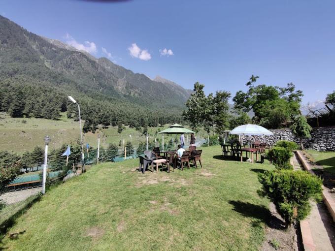 The Pinus Resort Пахалгам Экстерьер фото